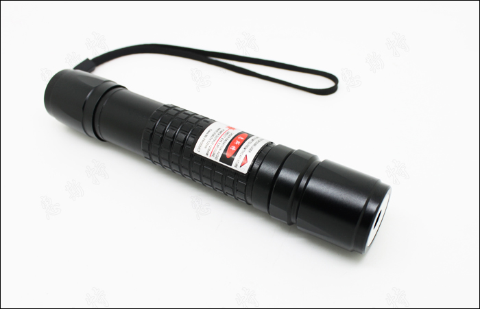 Powerful 100mw-200mW focusable green laser pointer flashlight